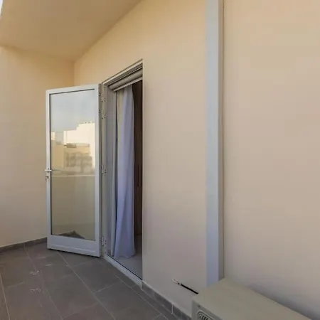 Duplex Penthouse With Seaview San Pawl il-Baħar