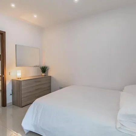Duplex Penthouse With Seaview * St. Paul's Bay