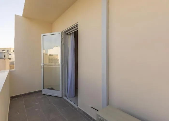 Duplex Penthouse With Seaview St. Paul's Bay