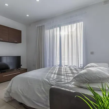 Duplex Penthouse With Seaview Apartman